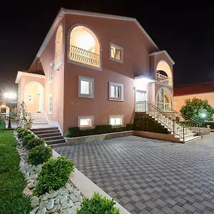 B-2you Apartment